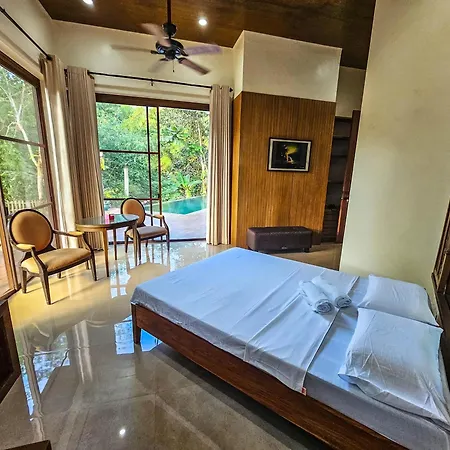 Coron Riverside Guesthouse